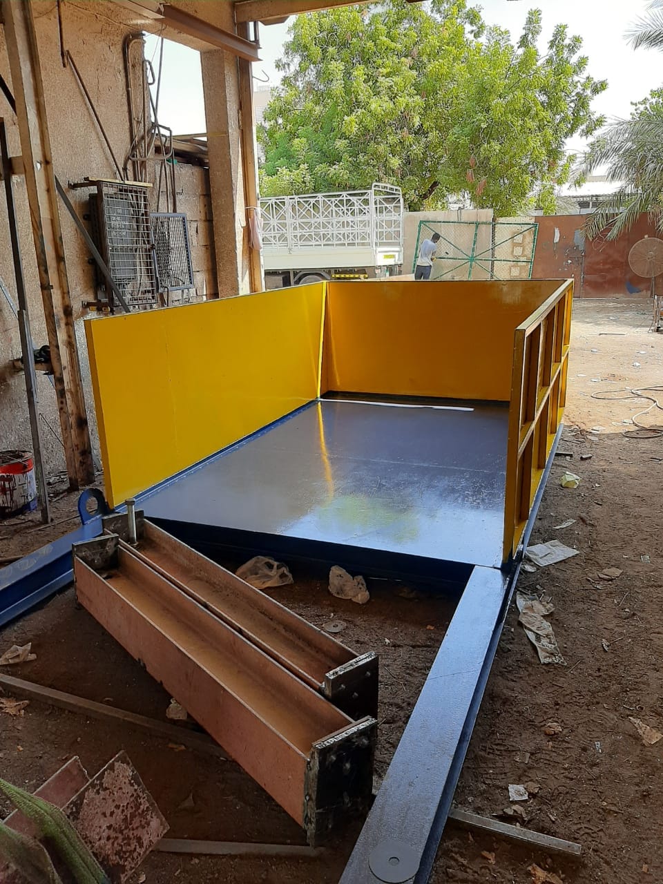 White Star fabrication gallery image